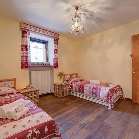 Apartamento La Ciaburna Skiing Nearby - Happy Bardonecchia