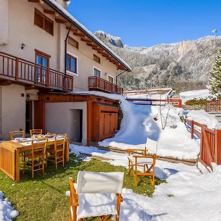 La Ciaburna Skiing Nearby - Happy *